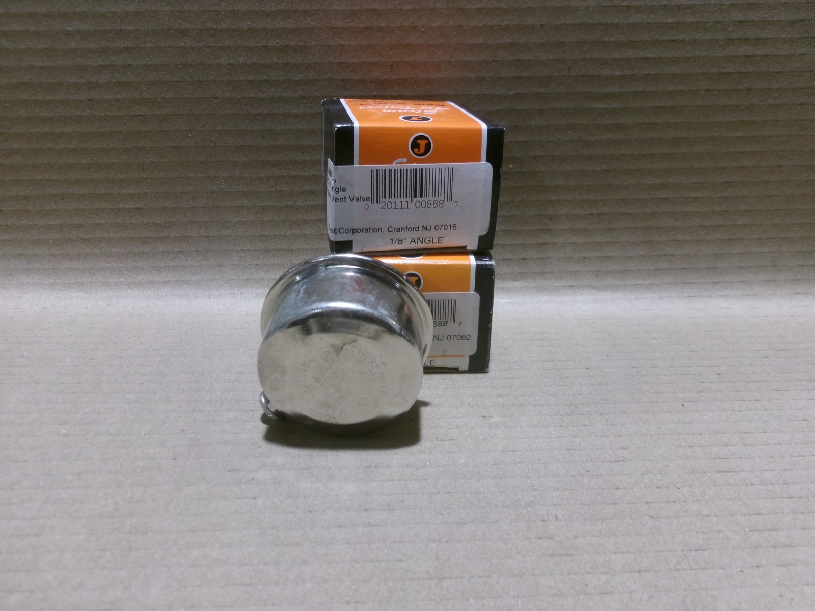 New Lot of 3 Maid-O-Mist A888 #C 1/8″ Angle Radiator Vent Valve AK