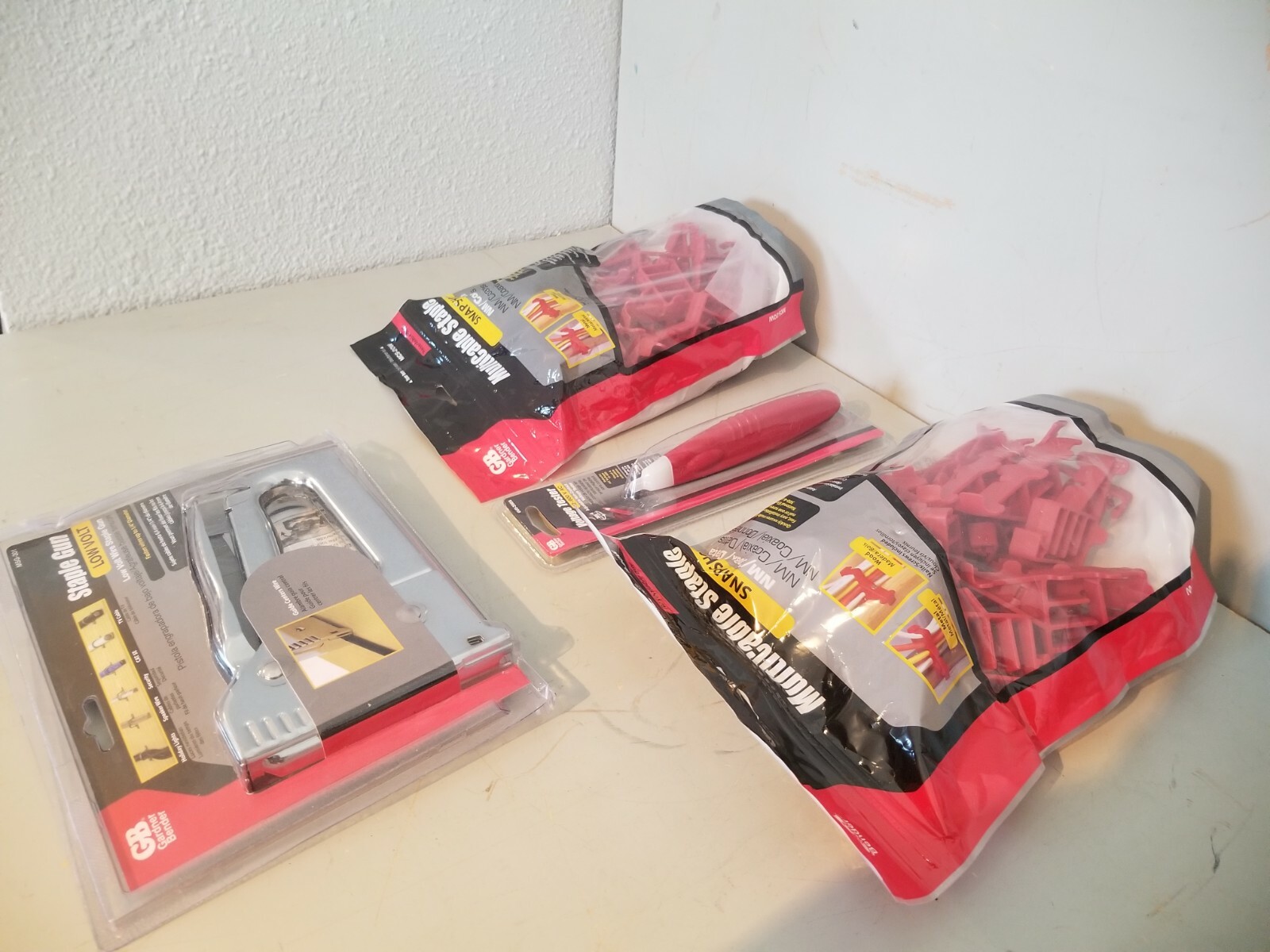 Variety Value Pack (4) MultiCable Staple (2 Bags), Staple Gun, Voltage Tester