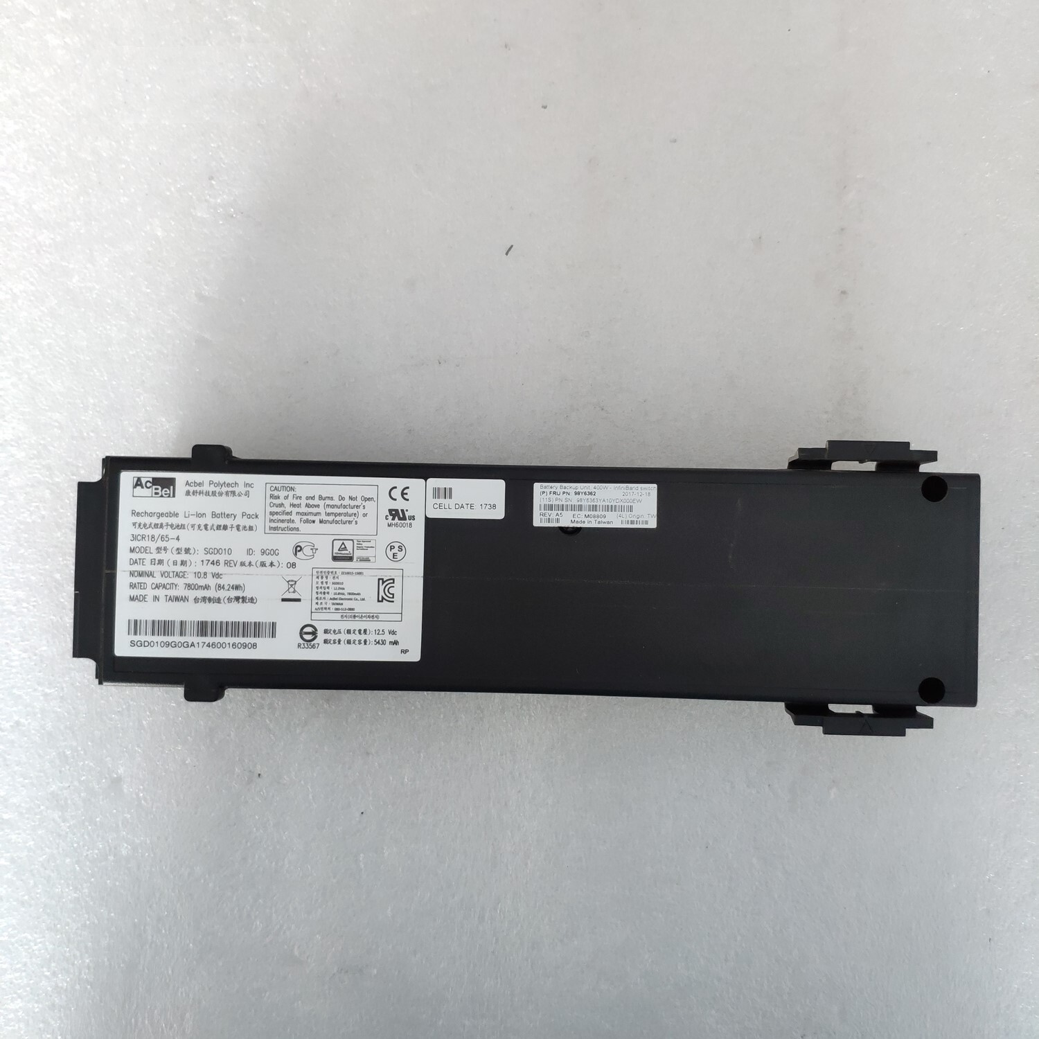 1pcs IBM SGD010 98Y6362 98Y6363 10.8V 7800mAh battery