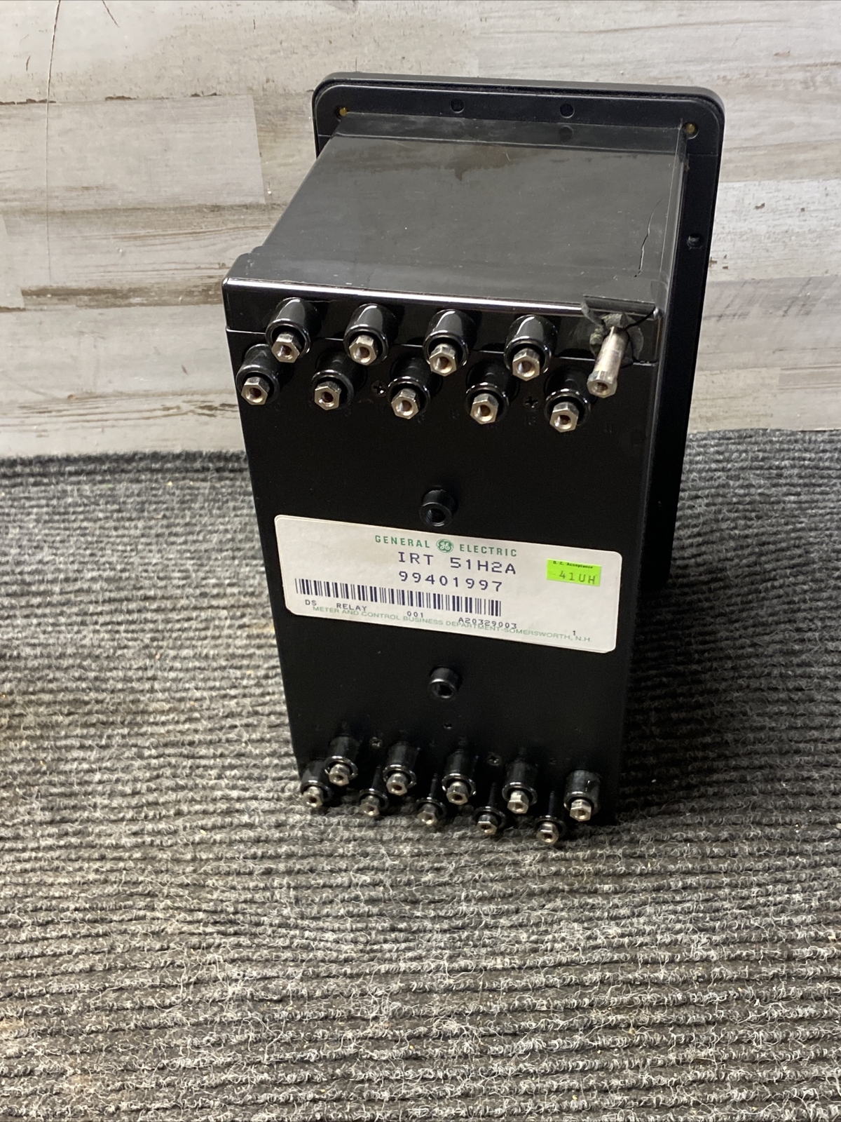 Used GE General Electric 12IRT51H2A Temperature Relay
