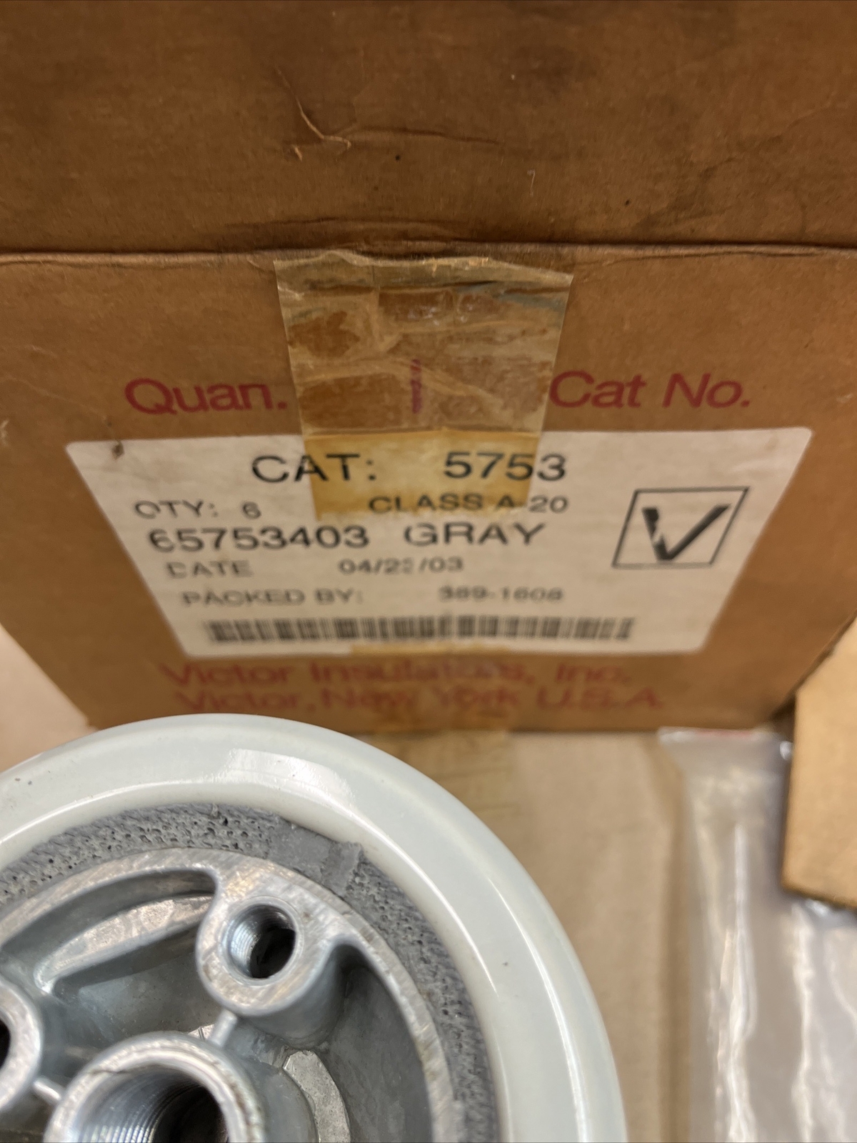Insulators Newton Newhaven Porcelain Class A-20, 9 Available