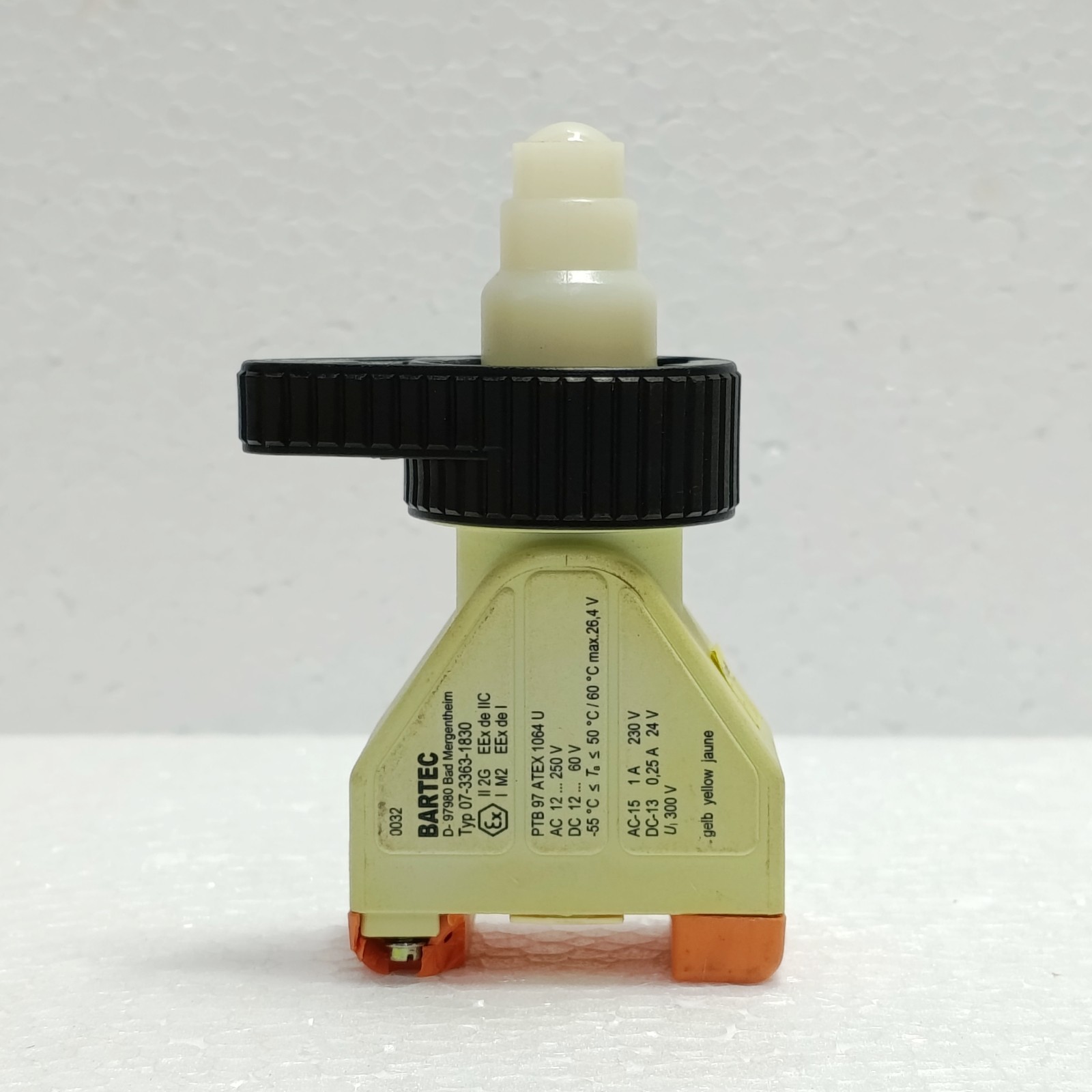 Bartec D-97980 Bad Mergentheim Illuminated Button 07-3363-1830 | New Surplus