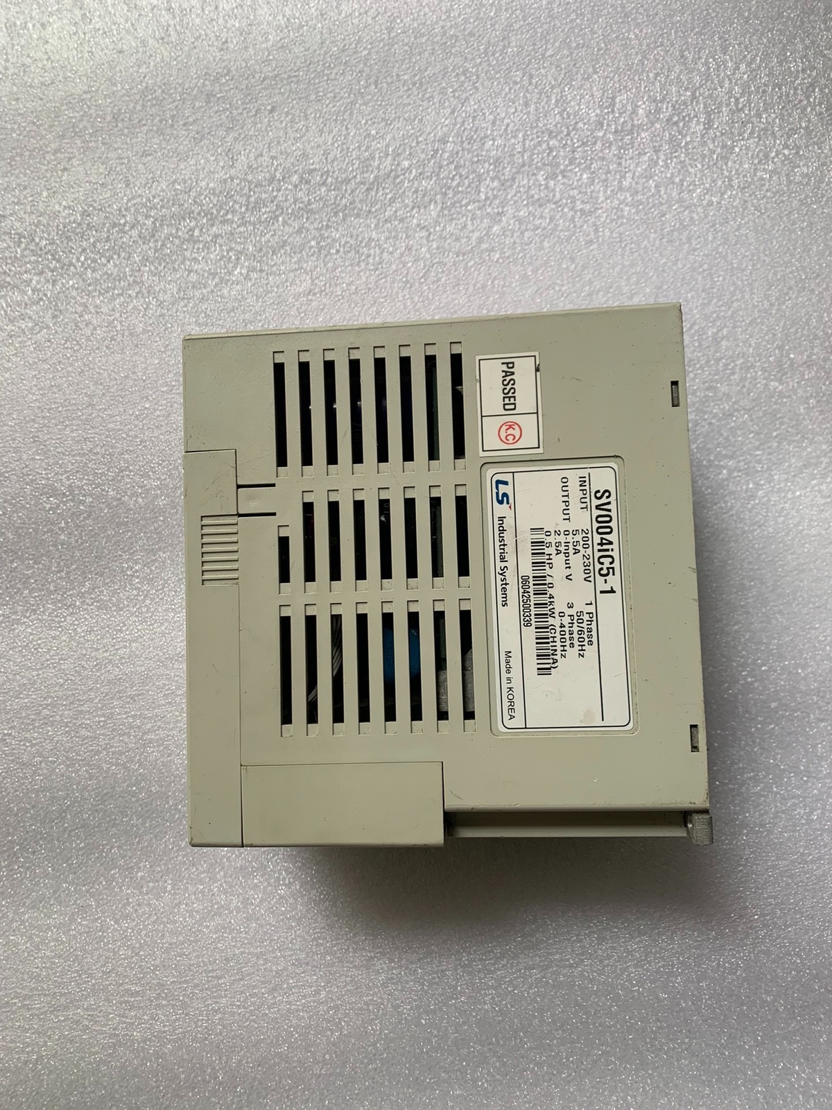 One LS SV004iC5-1 0.4KW 220V Welcome counteroffer