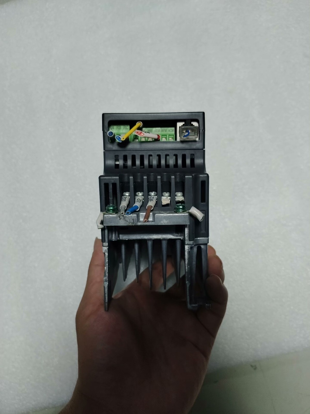 one Delta VFD007EL21A 380V 0.75KW Welcome counteroffer