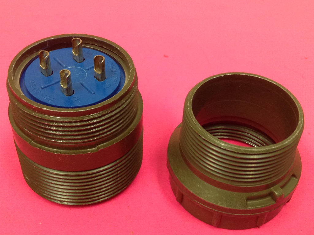 AMPHENOL – P/N: 22-10S – 4-Pin Female Connectors – NEW