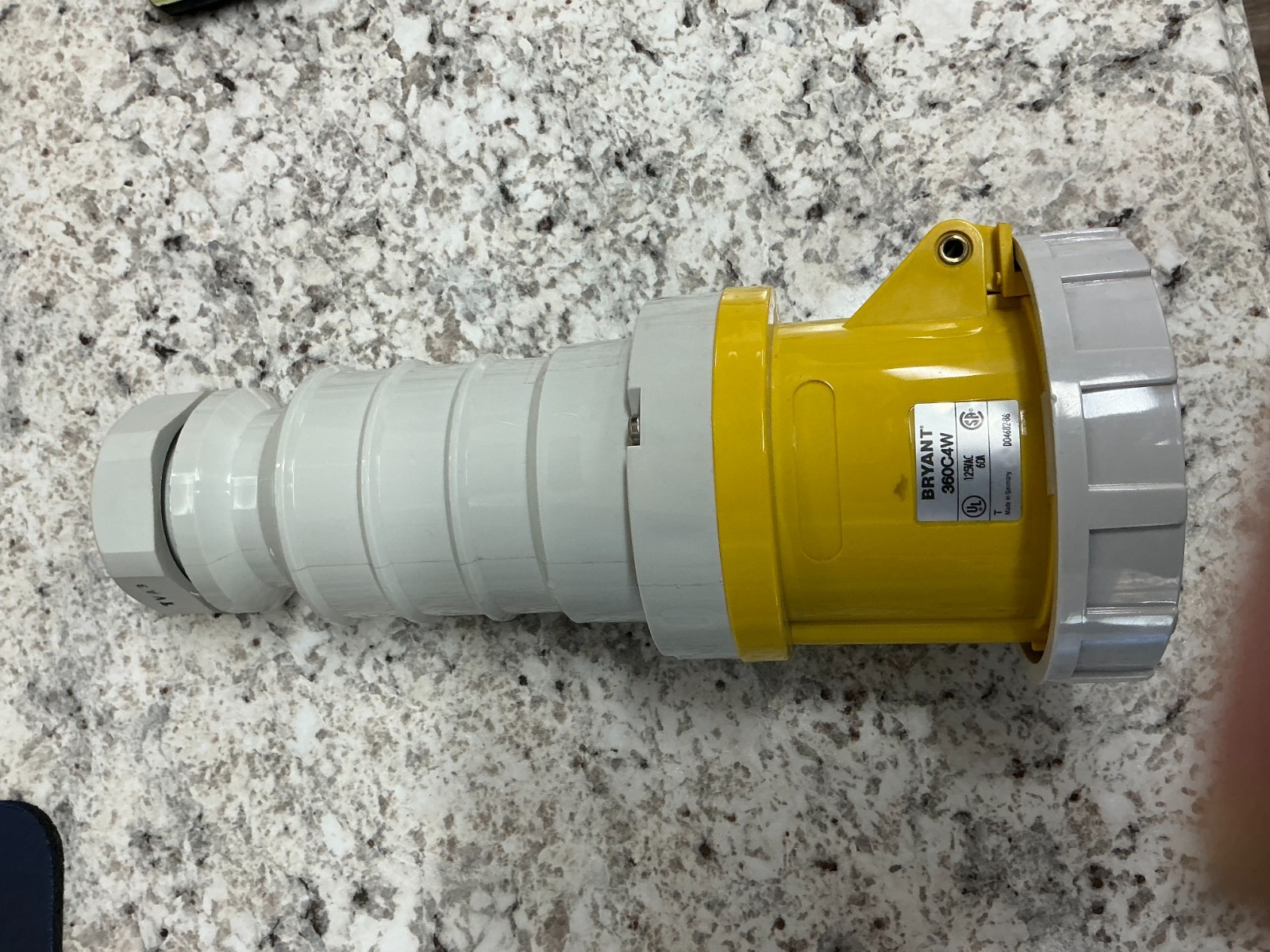 *FREE SHIPPING* BRYANT 360C4W Pin and Sleeve Connector, 60A, 125V