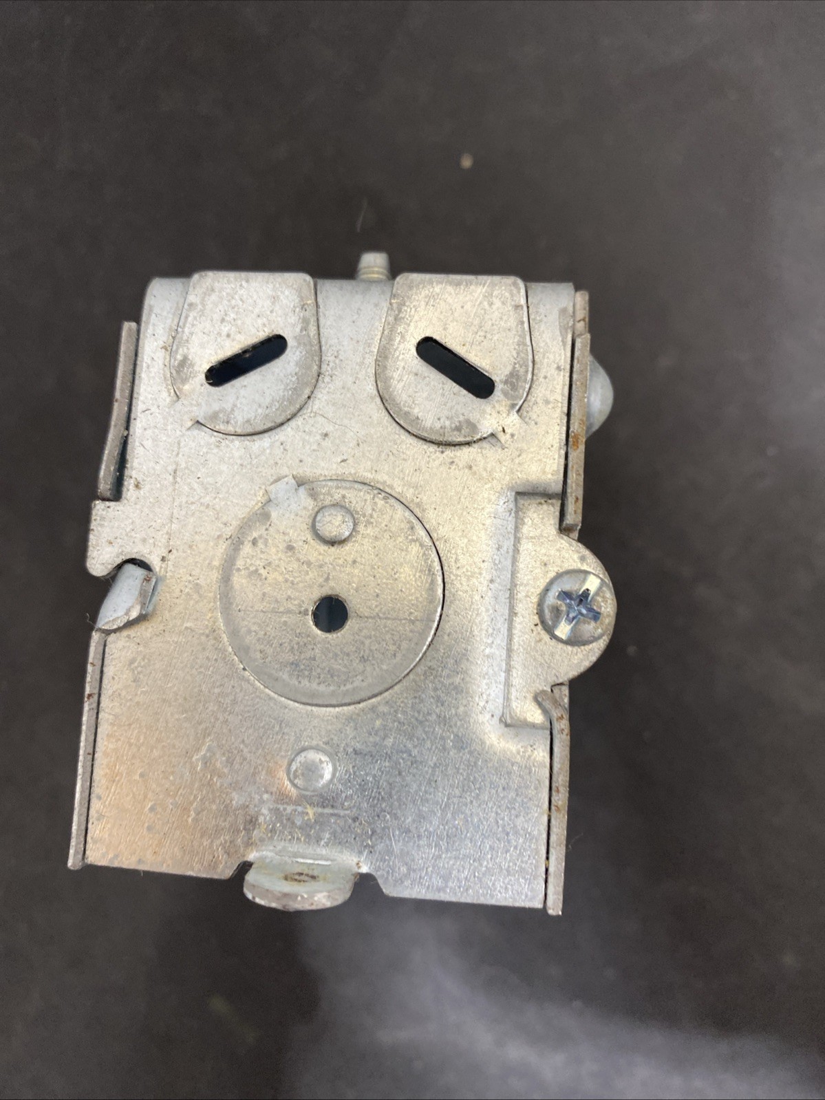 Leveling Bumps Switch Box,3 x 2-1/2 In. Deep – 528