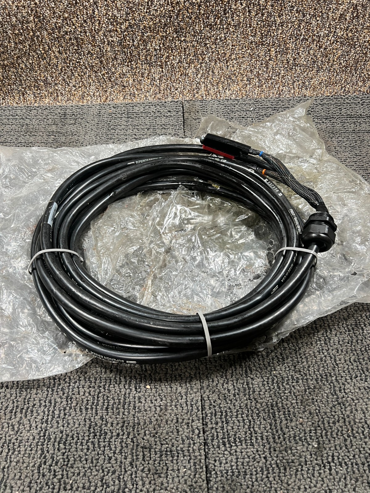 Superior Essex SEALPIC FSF T12132016 50 X24 037300 Black Roughly 20ft
