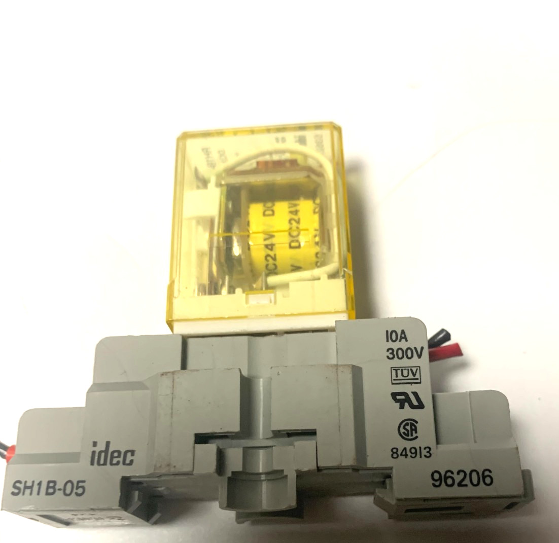 Big Lot of RELAYS AND BASES – Omron, etc. – Free Shipping!