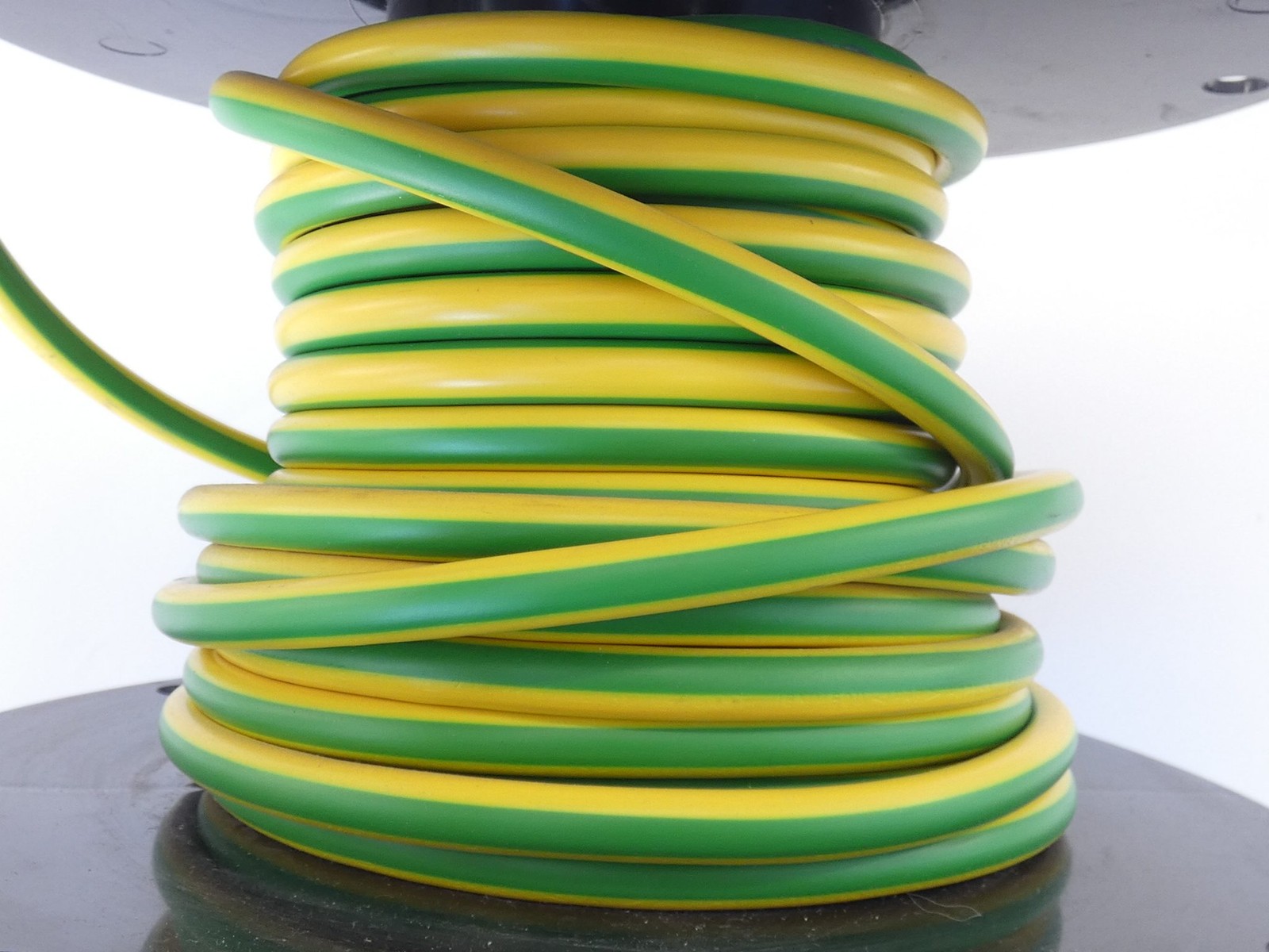 Allied Wire 4161000 Cable 4AWG GRN/YEL Lapp H07-K VW-1 600V – NEW Surplus!