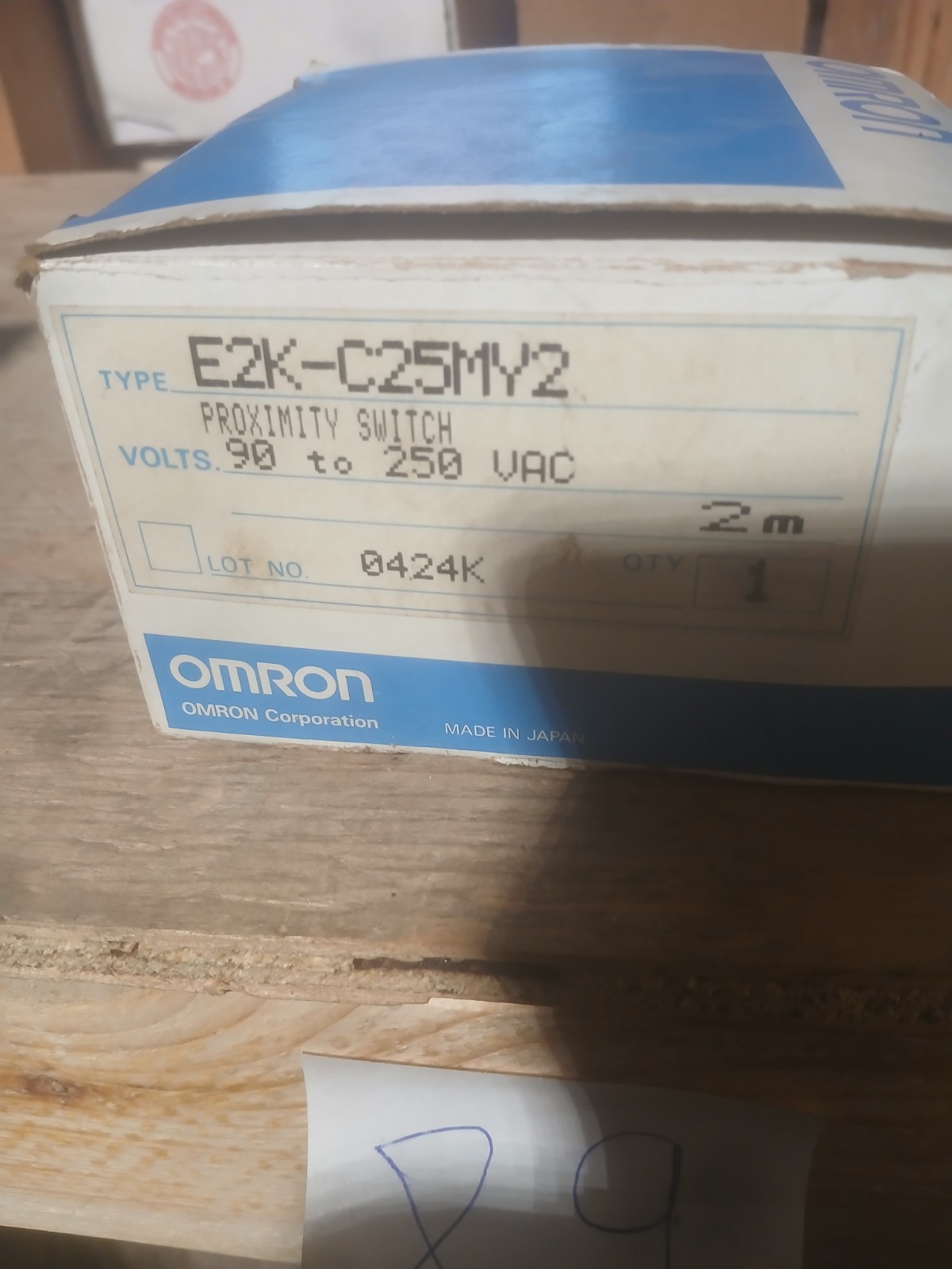 New Omron E2K-C25MY2 E2KC25MY2 Proximity Switch In Box