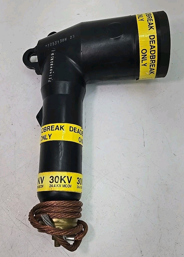 Eaton Cooper 3238020C30M MOVE 30KV Deadbreak Surge Arrester 24.4 kv MCOV