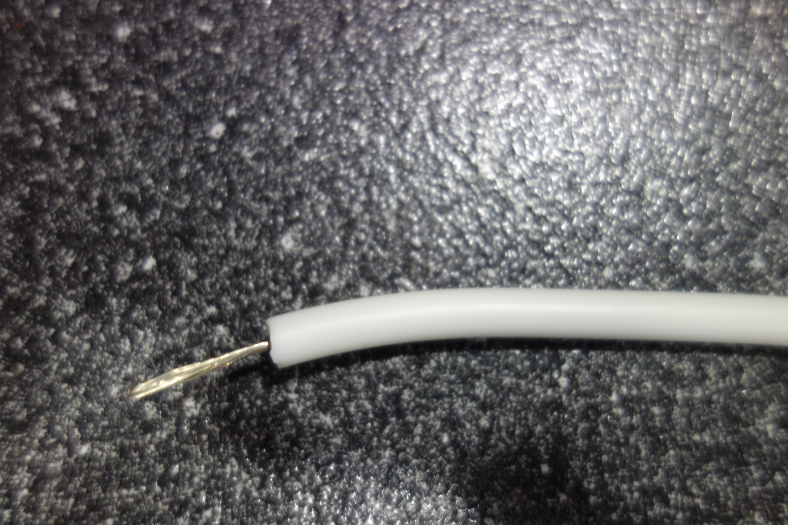 NEON GTO WIRE, WHITE High Voltage SILICONE Cable for Neon Transformer 25′ OF GTO