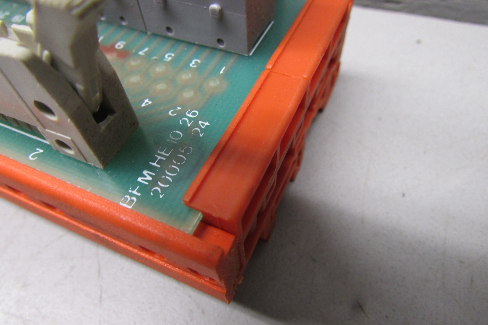 Entrelec BFM HE10/26 Connector Interface