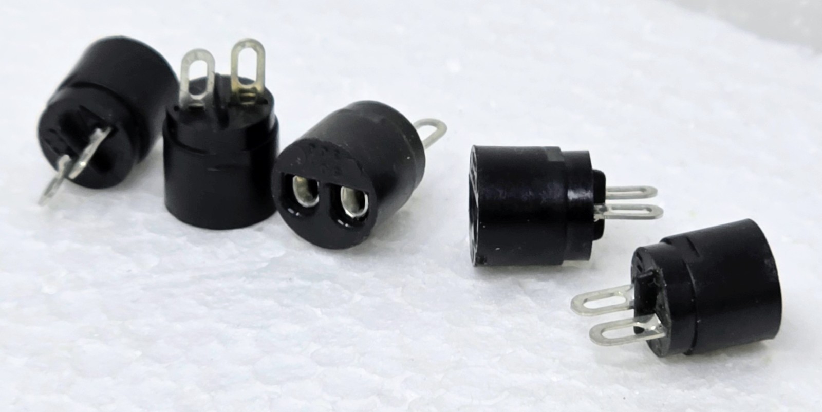 (Lot of 5) Vtg. NOS Unbranded Wiring Plug SH90 501 366 Bi-Pin Socket Lamp LED