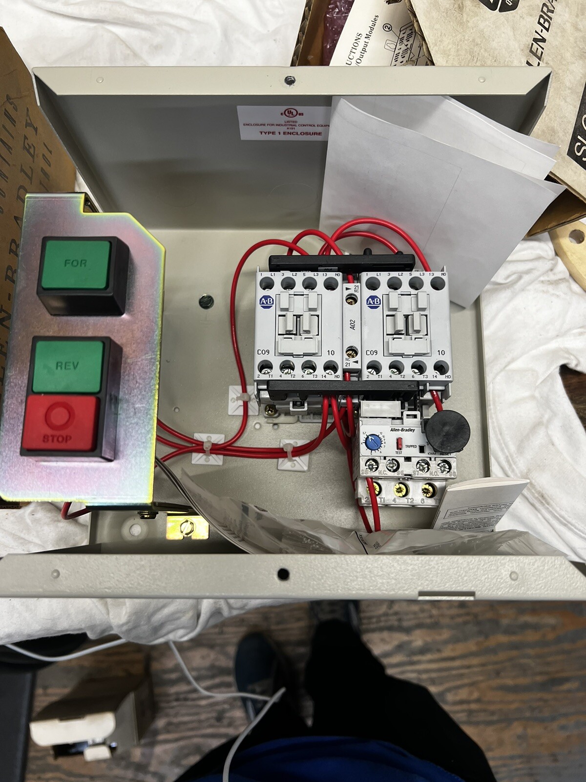 ALLEN BRADLEY 105-C09ADA1F-1-7