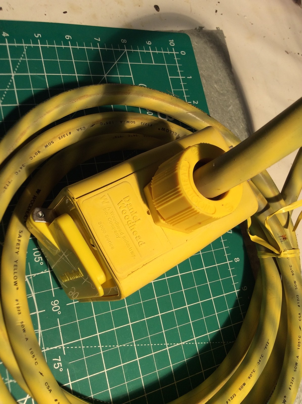 Woodhead 10′ Power Cable 2 GFI and 1 Twist 20A Safety Yellow 12/3 SOW-A New