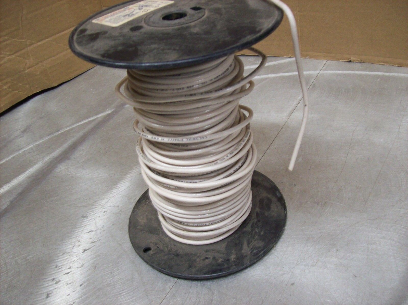 #21) NEW Spool of Electric Wire – 10 Guage Solid 165′ White