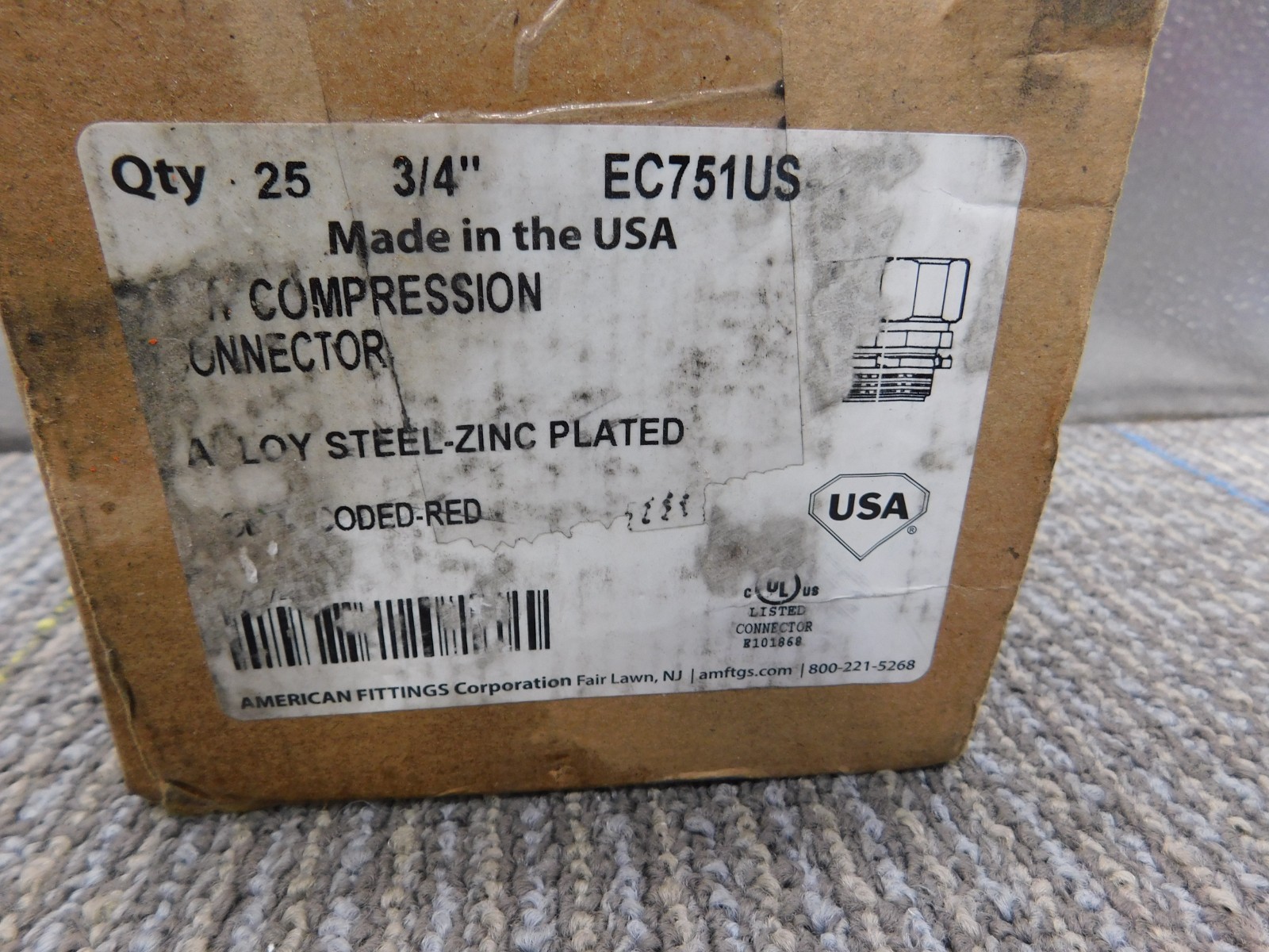 New Box of 25 American Fittings EC751US 3/4″ Steel Compression EMT Connector
