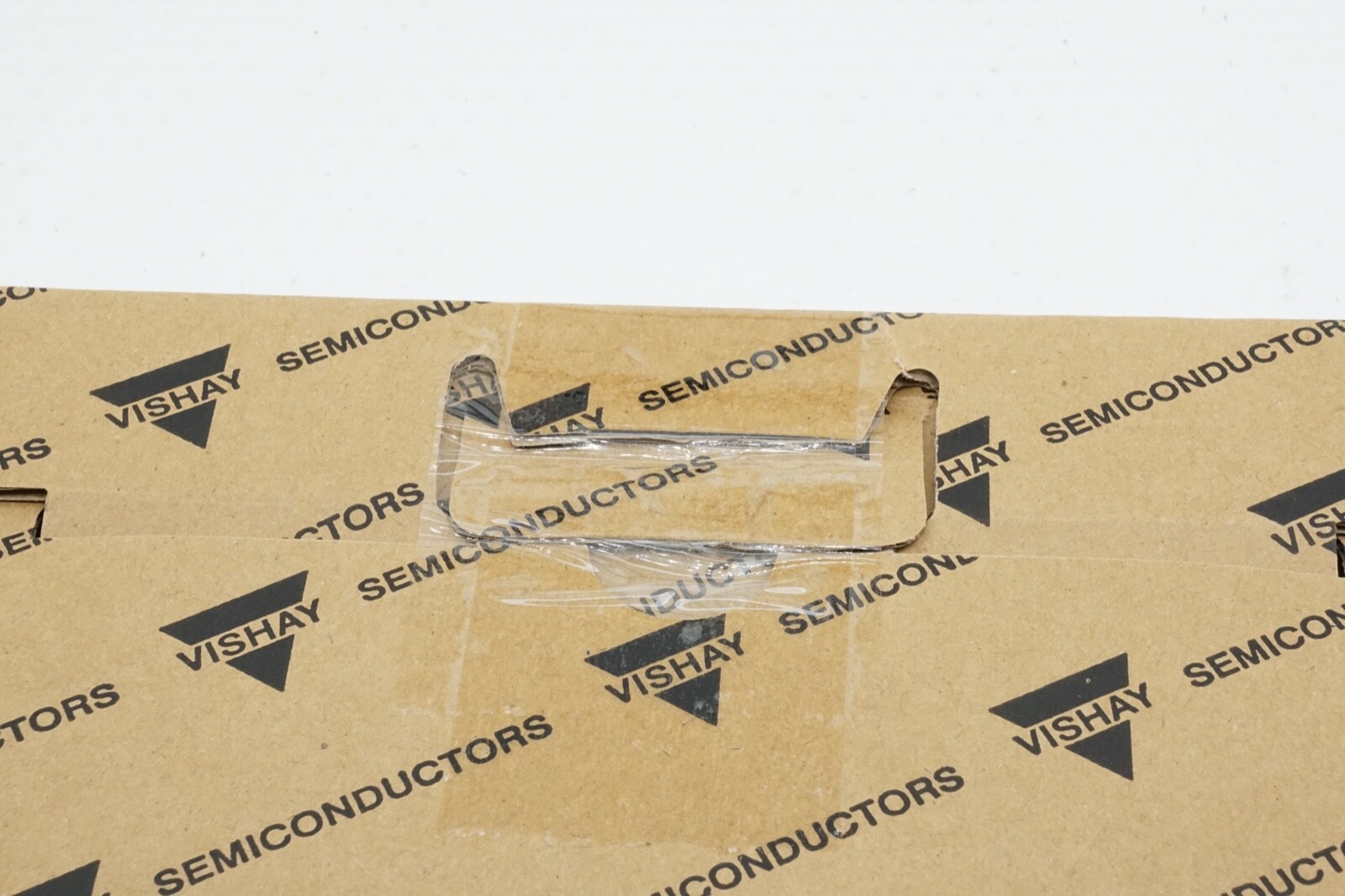 New Reel of 10000 Vishay Semiconductors 1N4150W-HE3-18 Diodes 50 Volt 500mA 4ns