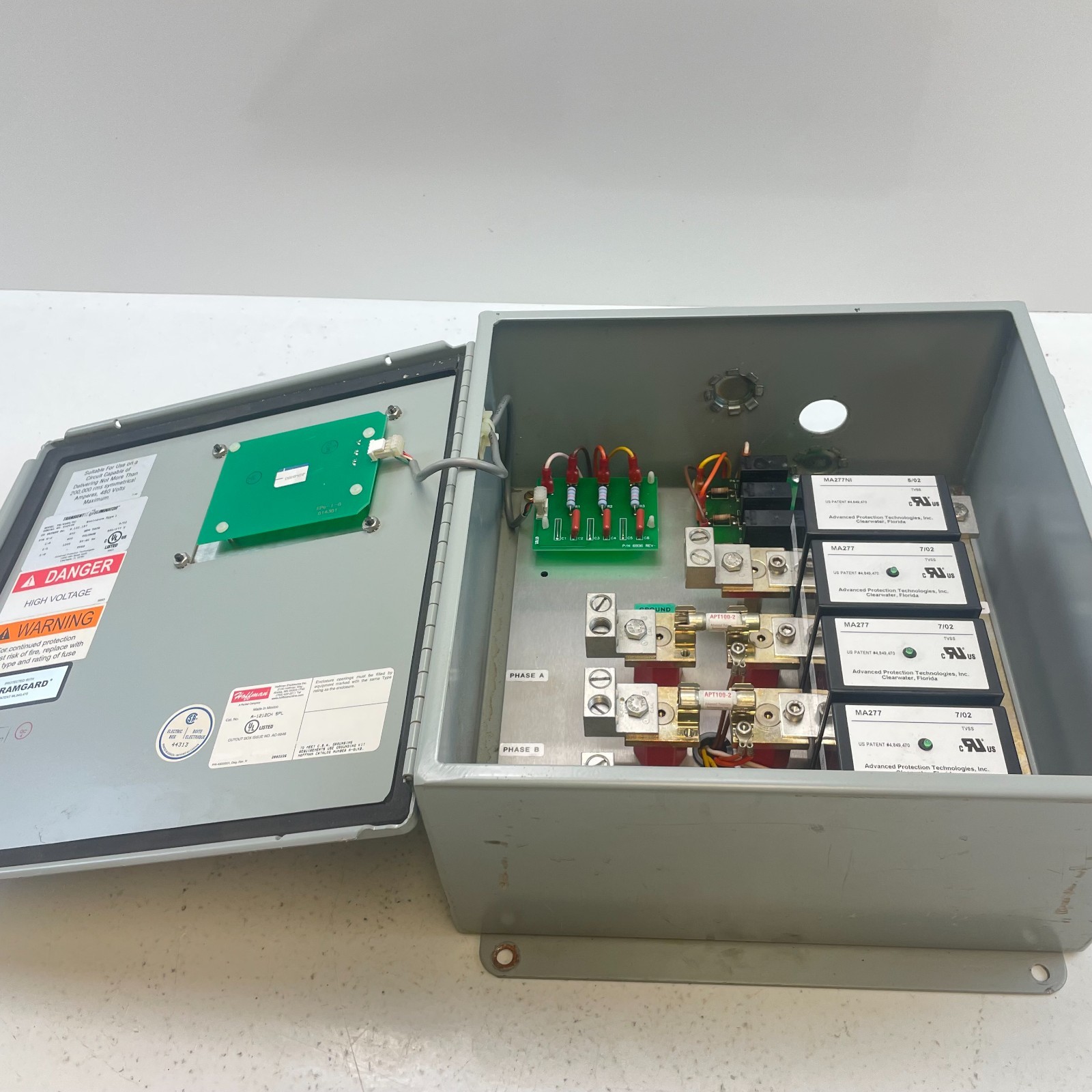 TRANSIENT ELIMINATOR TE/4HPS/DC 402036 SUPPRESSION CIRC. ENC. TYPE1 600V 50/60HZ