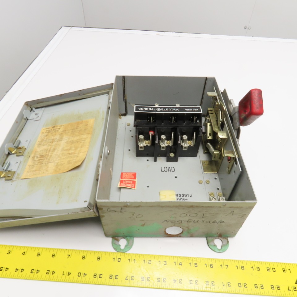 General Electric THN3361J 30A 600V 3P Non Fusible Safety Disconnect Switch