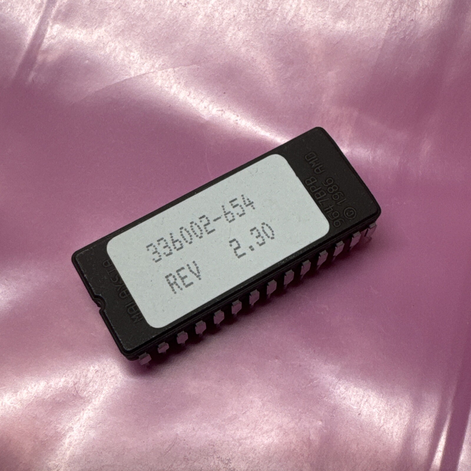 336002-654 REV 2.30 Board Microcontroller 28 Pin 9647BPB AMD Chip