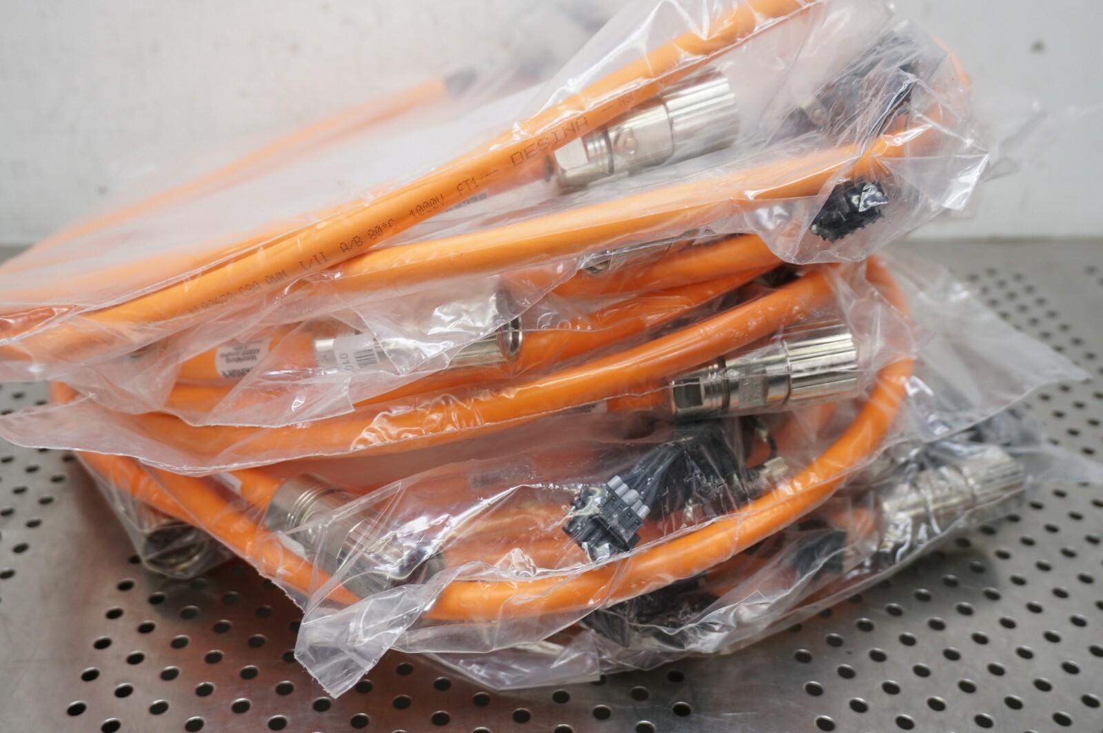 New! Beckhoff ZK4500-0023-0020 Servo Drive Cable 2 Meter