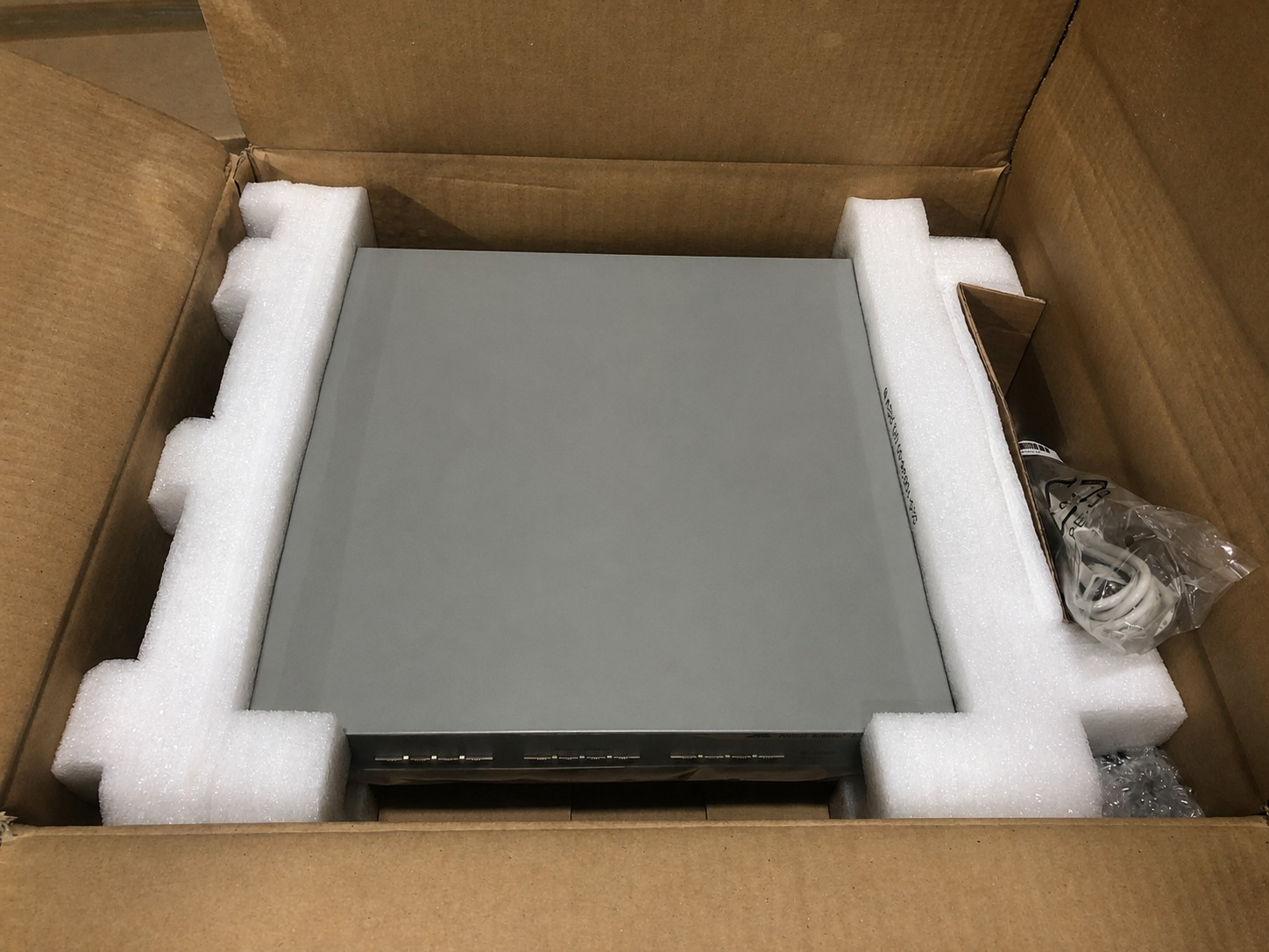 Allied Telesis AT-RP24I-B-10 Rapier 24i Layer 3 Fast Ethernet Switch, 195618