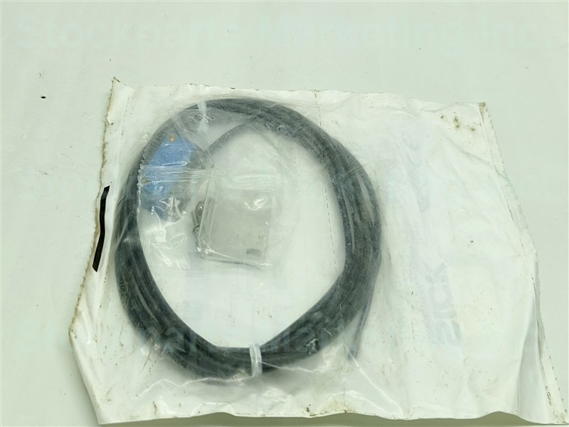Lot 2pcs. Sick GL6-P1112S84 1094532 Photoelectric Switch Sensor NNB