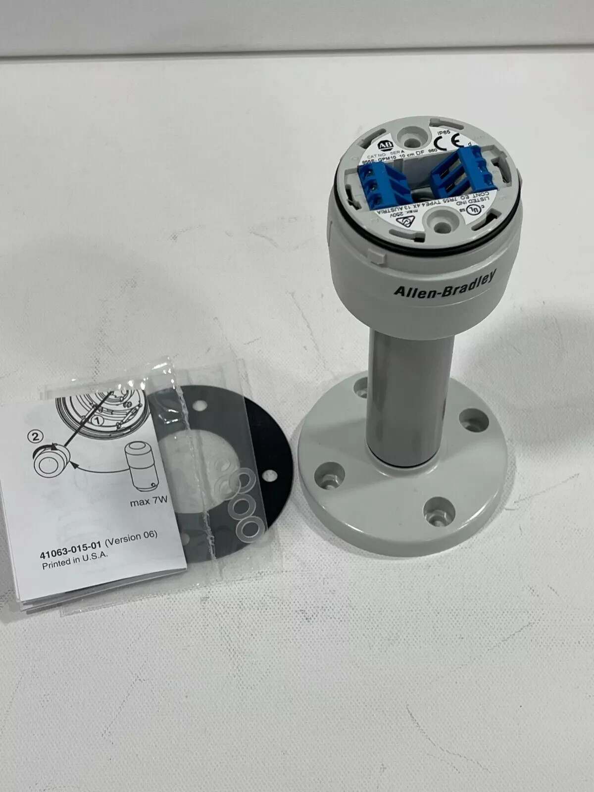New Allen Bradley 855E-GPM10 Gray Stack Light Base with 10cm Post