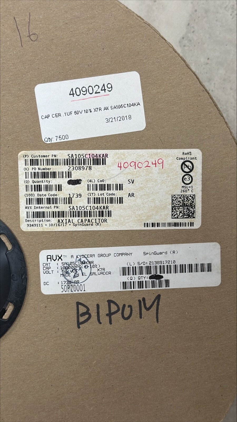 5000 Pieces of SA105C104KAR 100nF ceramic capacitor