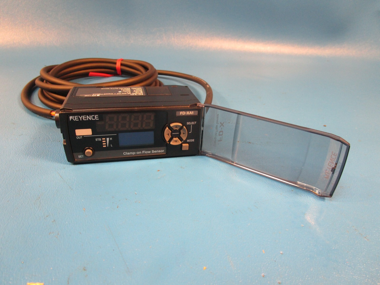 Keyence FDXA1 ClampOn Micro Flow Sensor Controller DIN Rail Type G2U
