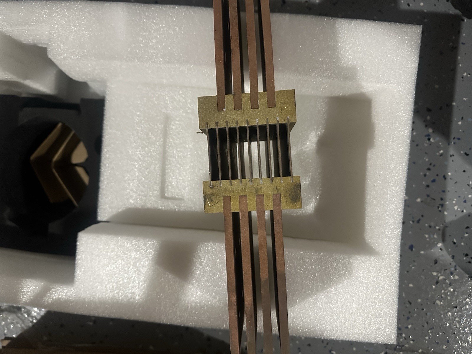 Empro F 4000 50 Shunt 4000 Amp DC Busbar Shunt, 50mV Output, High-Accuracy 4000