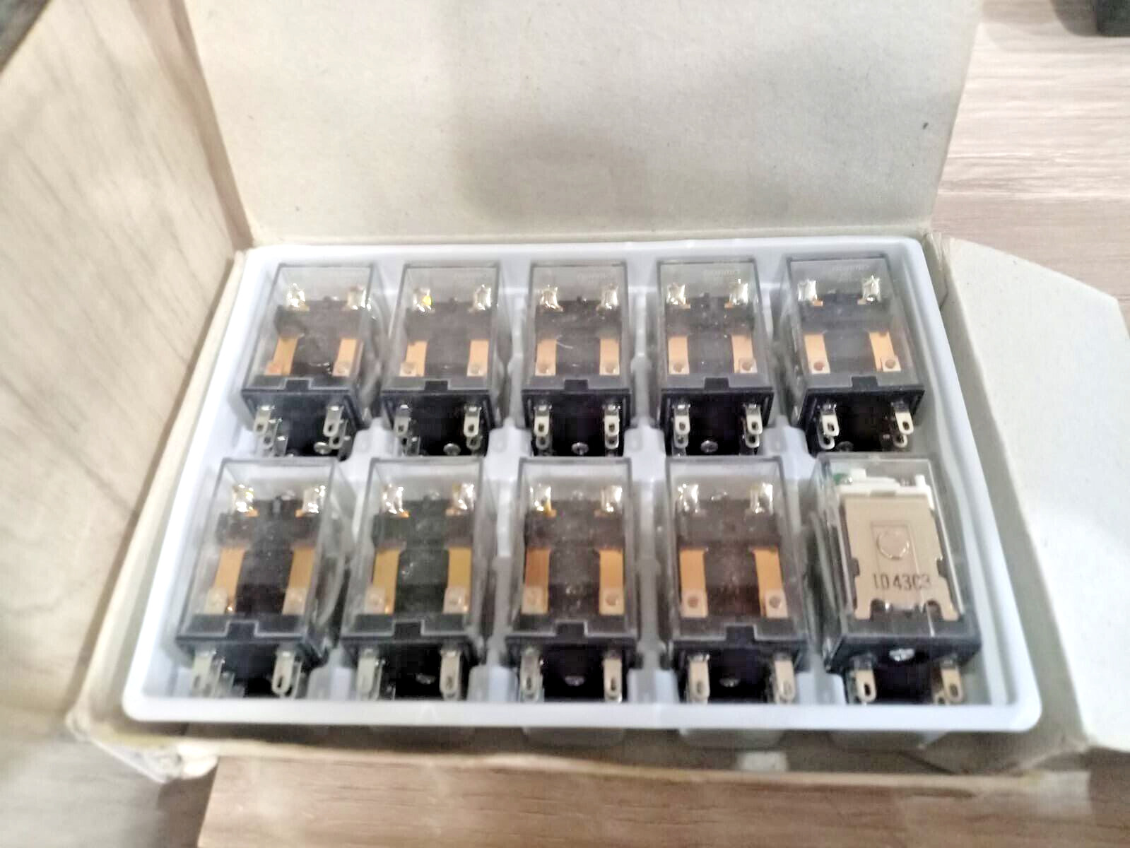 10PCS LOT- Omron MY2N 24VDC Miniature Power Relays,2-Pole single Contacts,5A-New