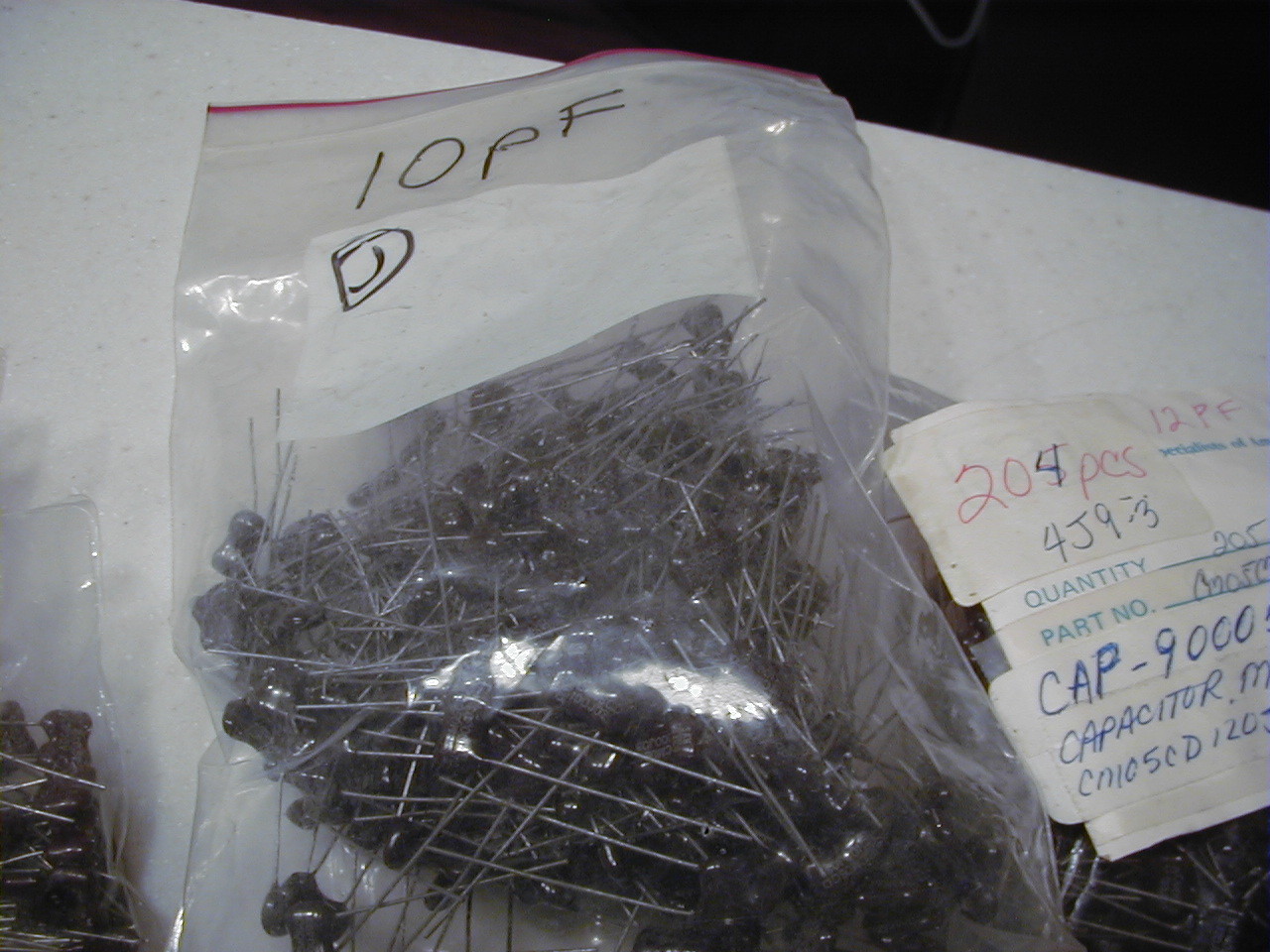 SILVER MICA caps,Ass’t , mix & match U choose 40 pcs. NOS 65 values, New Values