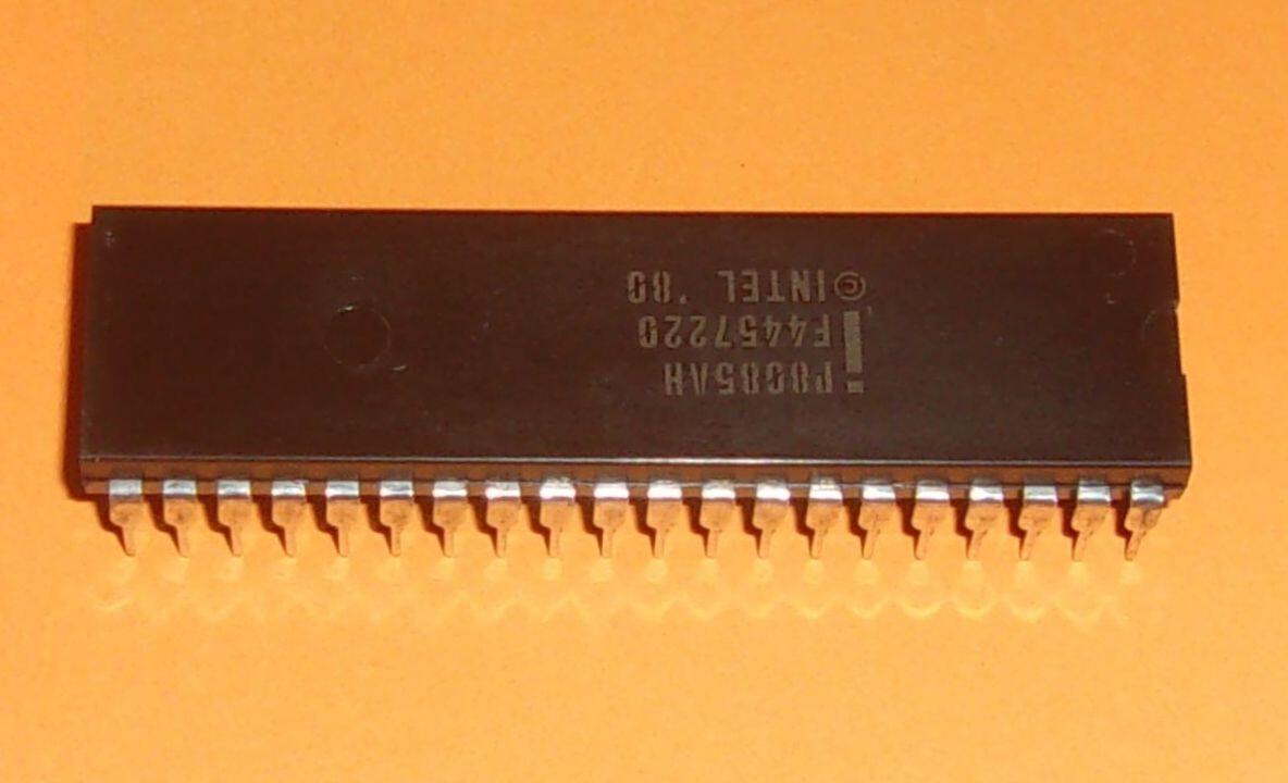 P8085AH P8085 Intel Microprocessor Chip New Old Stock NOS
