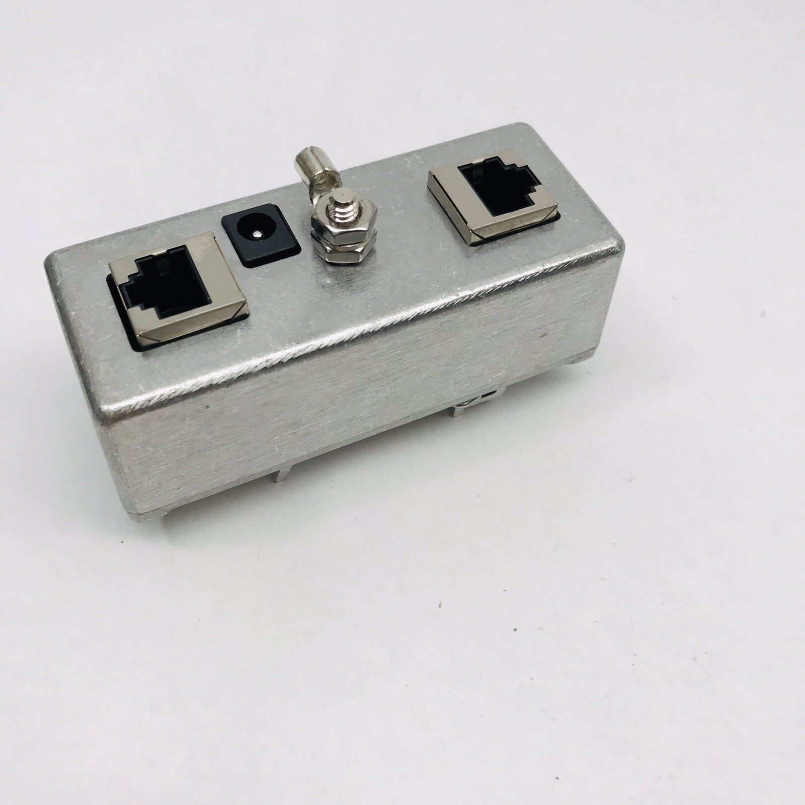 L-COM #BTD-CAT5-P1J SINGLE PORT DIN MNT:CAT5 PASSIVE POE
