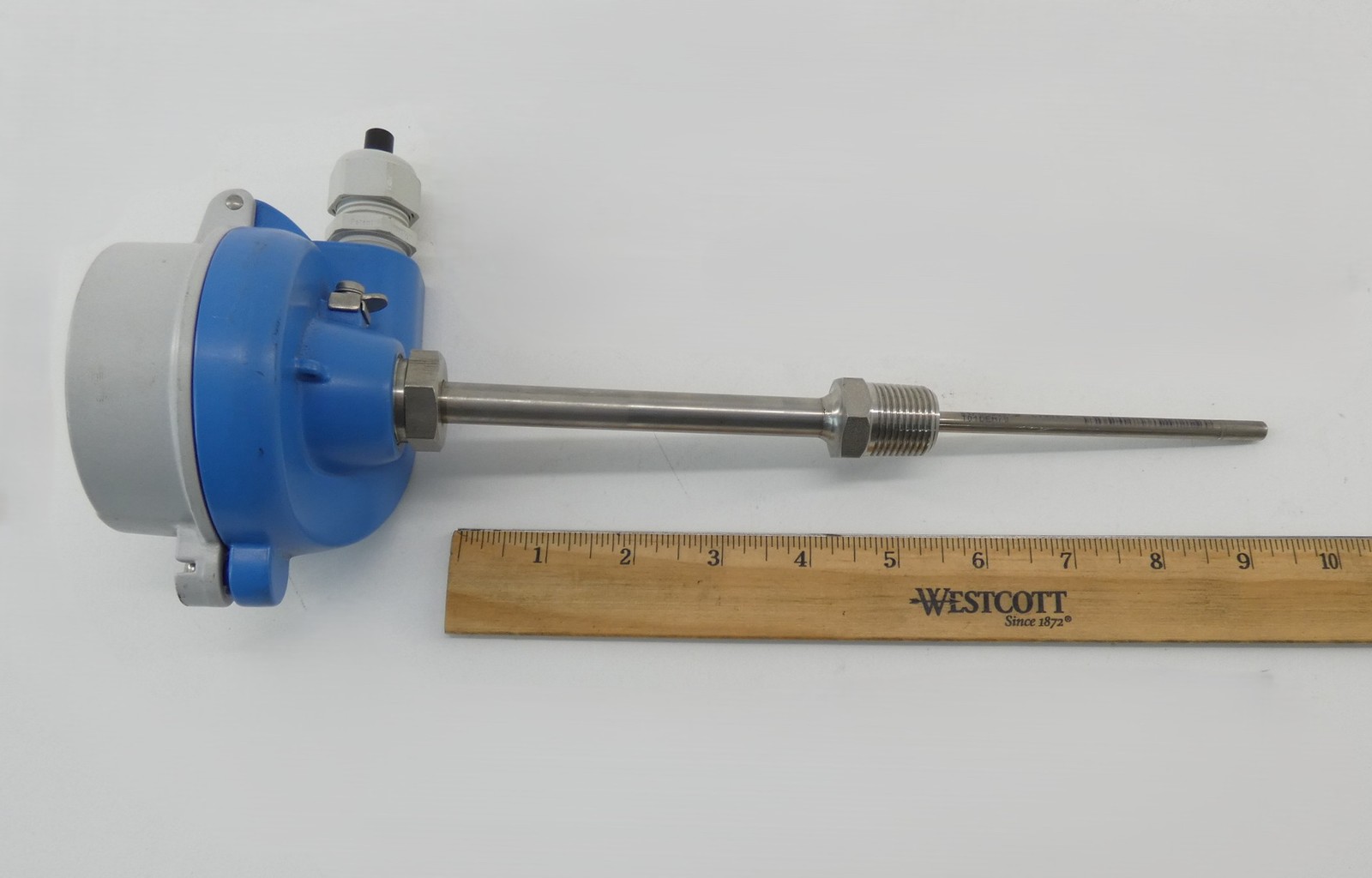 Endress+Hauser TR15-A1C1G1A0K200B Modular RTD Thermometer TMT82-AA – NEW Surp…
