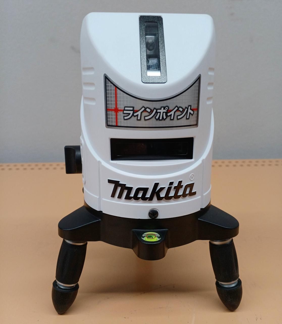 Makita SK14P Laser Marker Red Laser Indoor Outdoor Leveling Tool