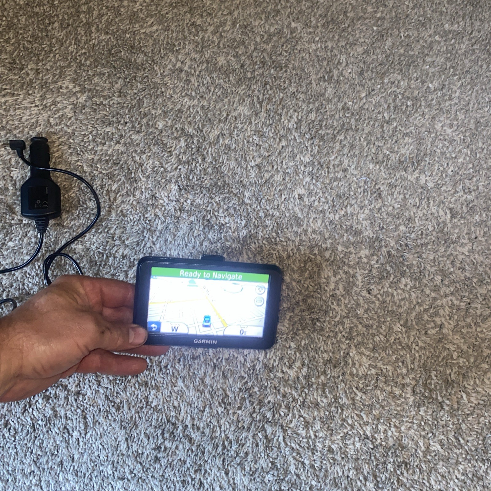 GARMIN Nuvi 50 Map Display With Charger and Window Suction Cup Dash Mount
