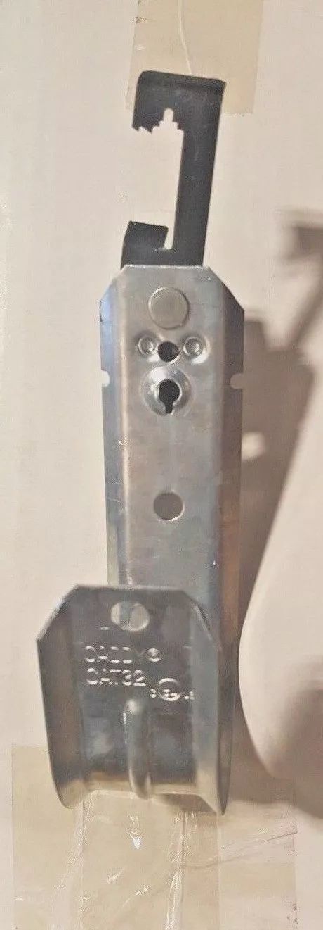 ERICO 324Z34 Clip, 1 pc