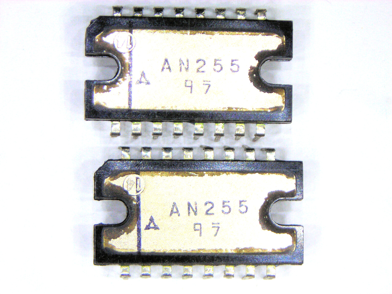 AN255 “Original” Panasonic (Matsushita) 16P DIP IC 2 pcs