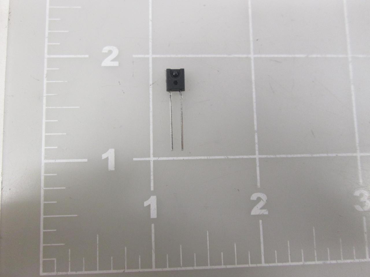 LOT OF 494 FAIRCHILD 100-05450-500 FSC QSE122 CAPACITORS SEMICONDUCTORS T63811