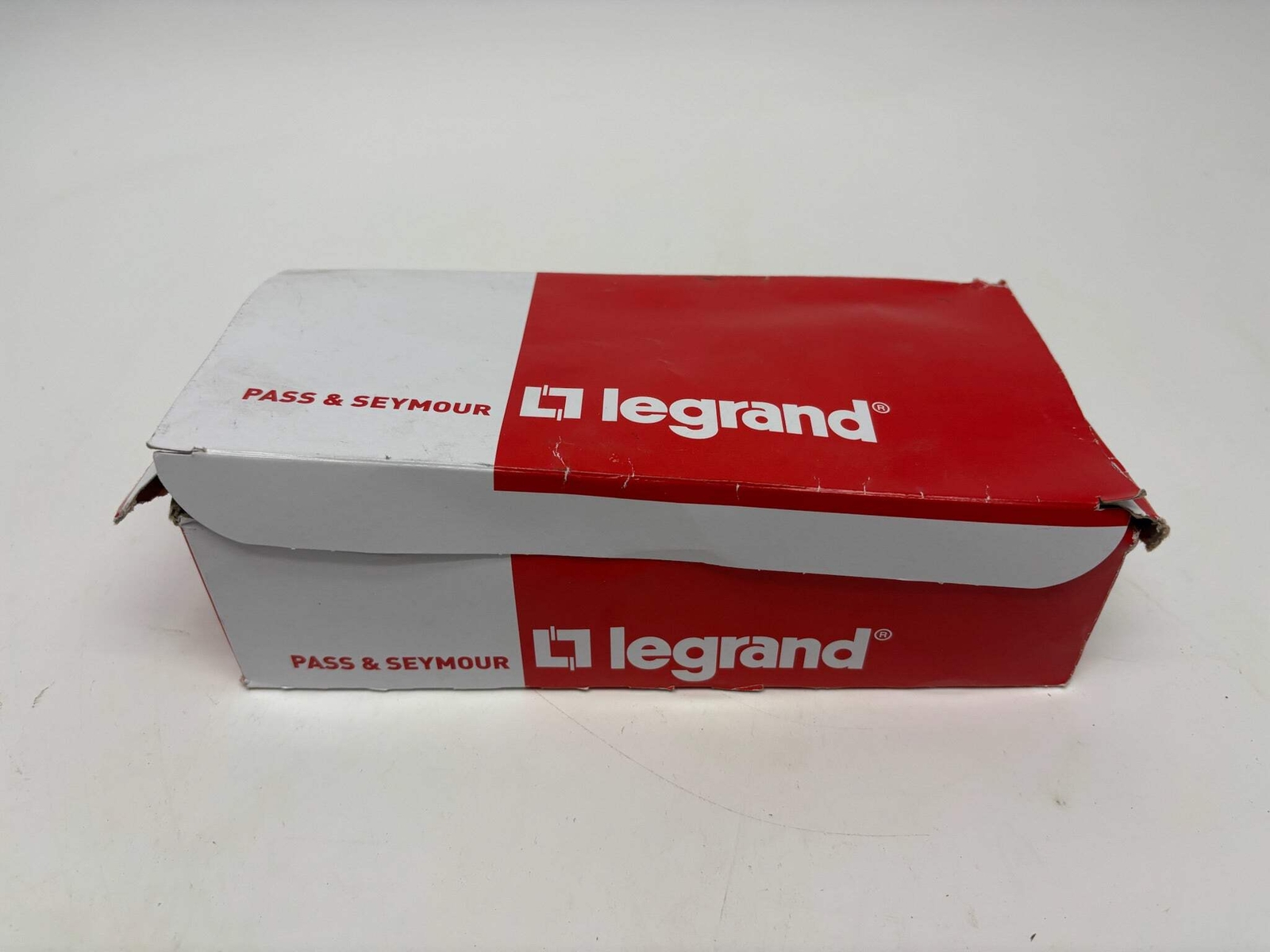 9 PC New Open Legrand IG5362 Isolated Ground Duplex Receptacle, 20A, 125V, Orang