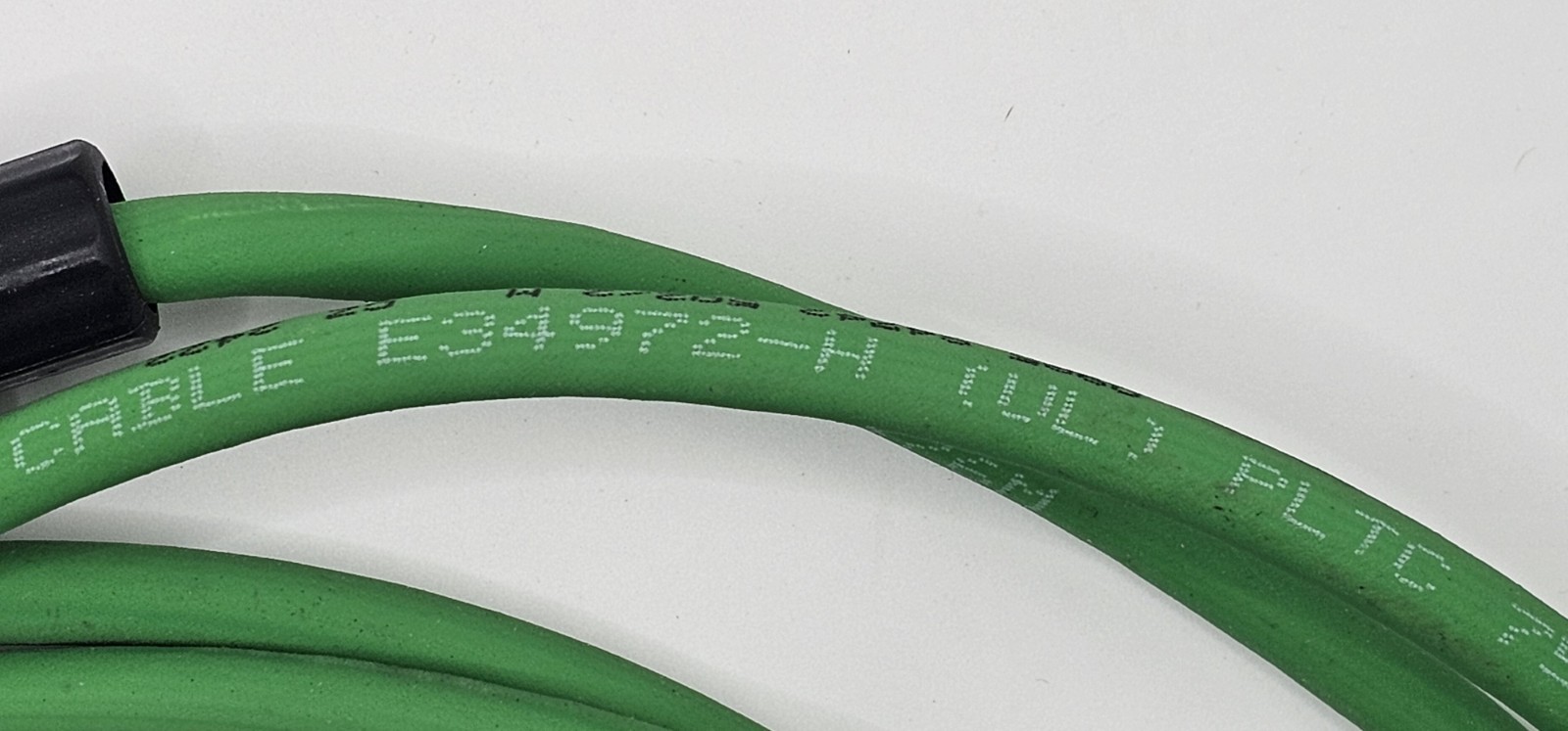 Belden 0985 S4742 502/2M Cat5e Ethernet Cable RJ45 Shielded 2M Green New