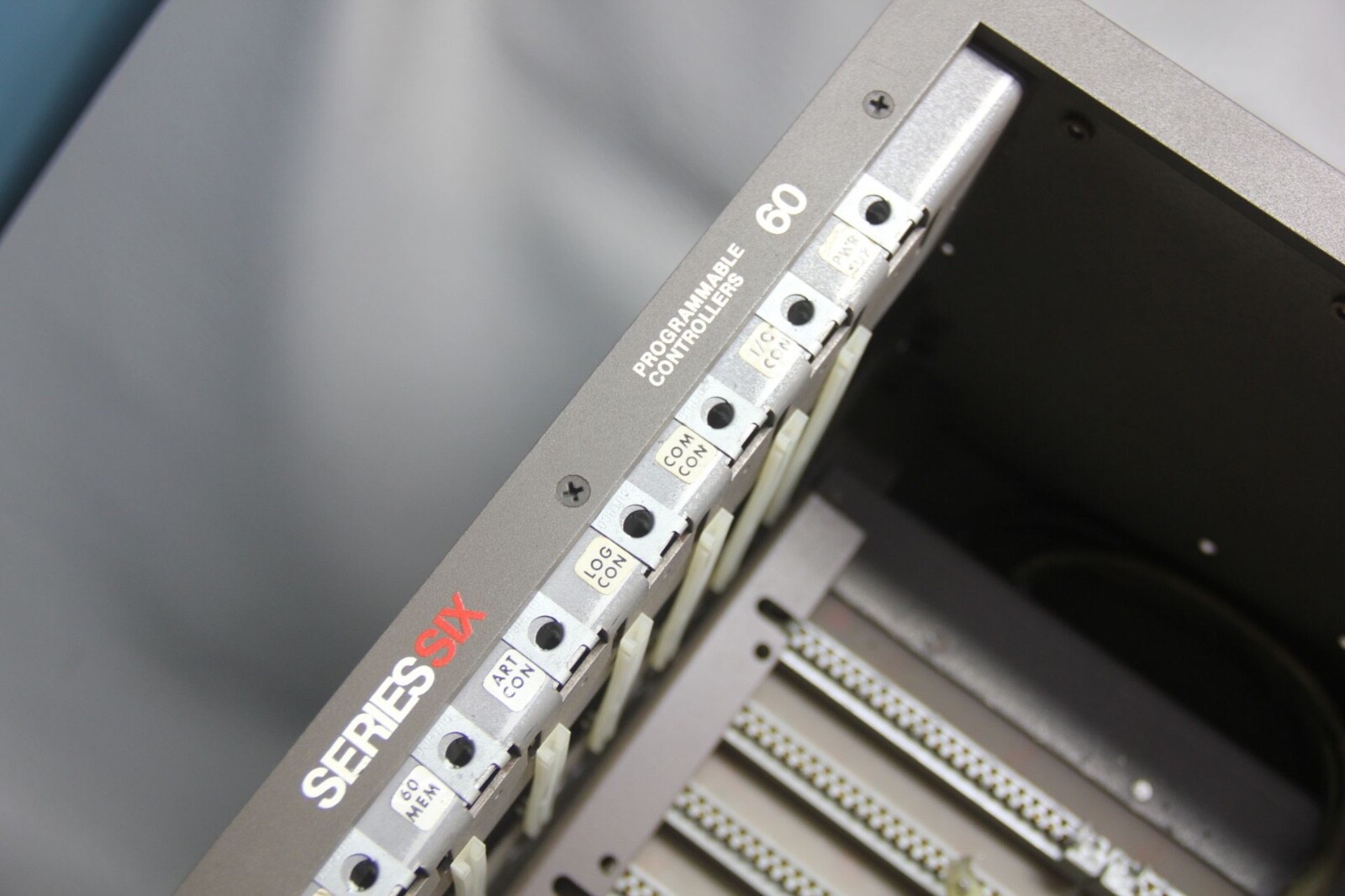 GE Fanuc IC600CR201B Power Supply Module Series 6 PLC Chassis – New