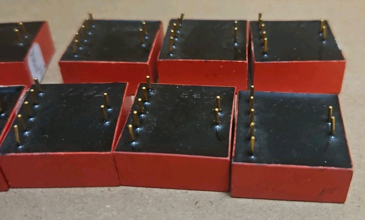 INTECH MICROCIRCUIT A-2682, 7-PIN Lot of 8* New Old Stock