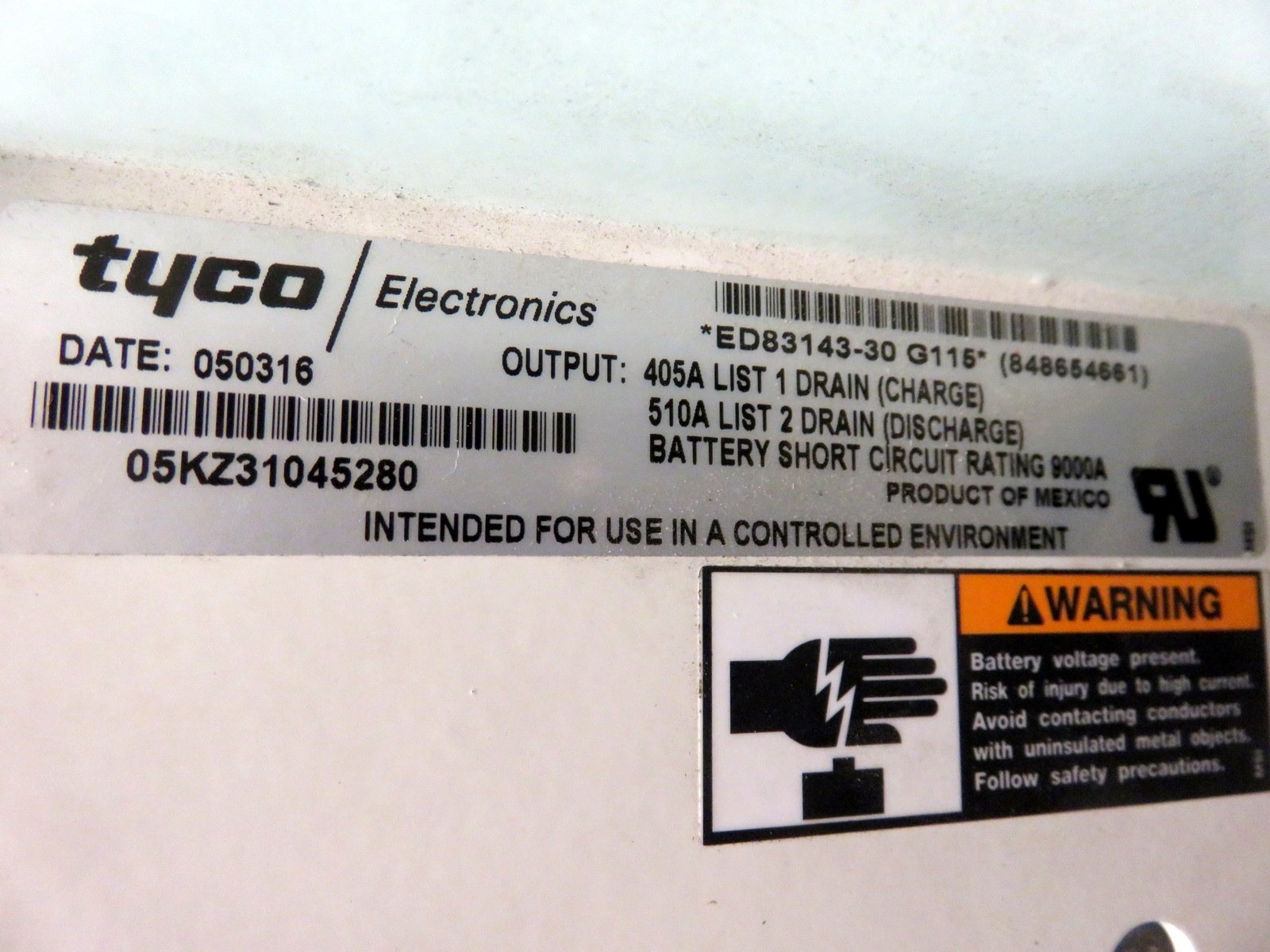 Tyco Electronics Linage Bullet Breaker Fuse Panel ED83143-30 G115 New