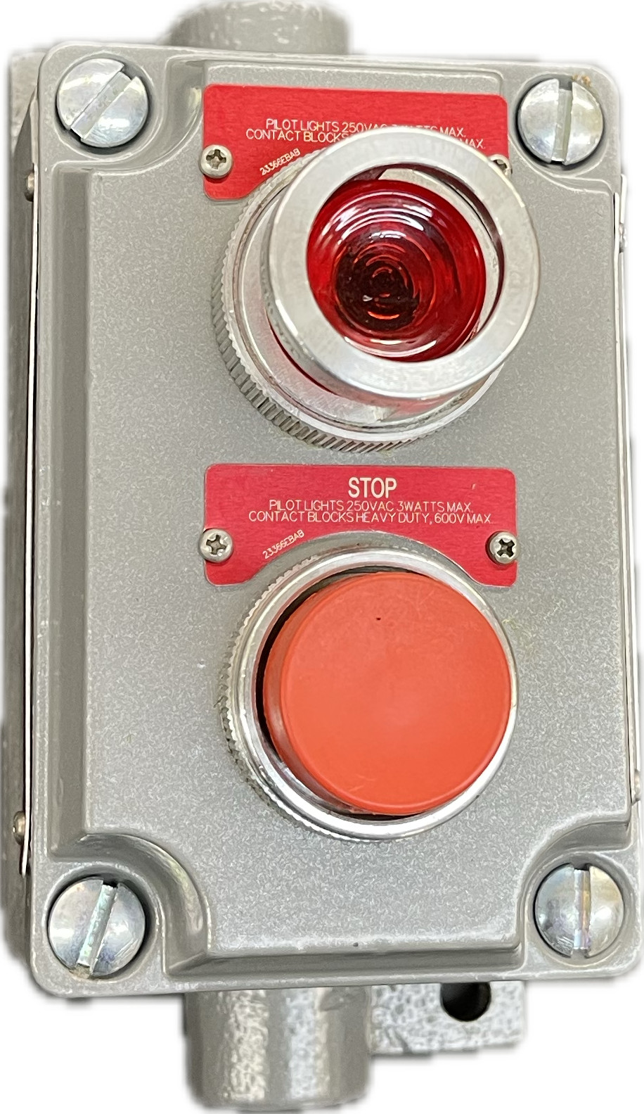 XCS-4B13-C Killark XCS-0B13-C Push Button Red Indicator 1/2 Feed Through SWB-4